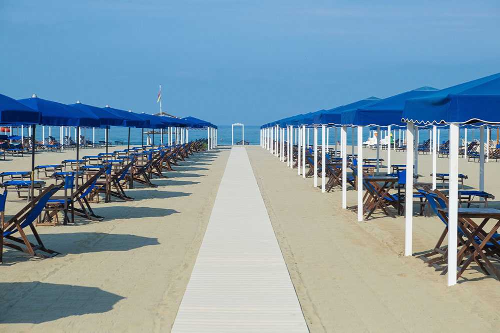 beach ombrella tent versilia rent