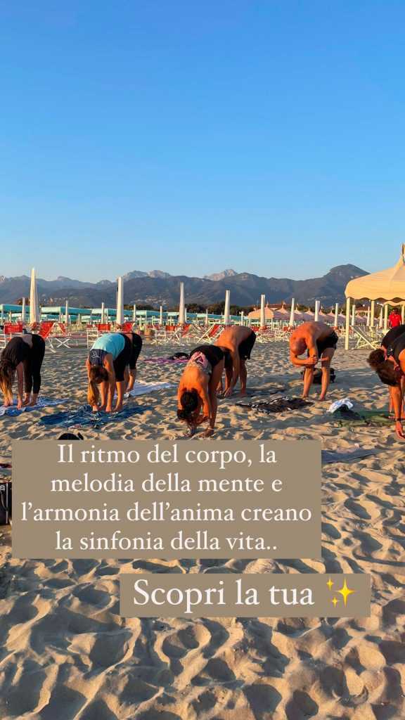 yoga spiaggia camaiore
