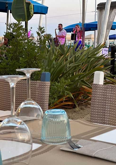 cena spiaggia camaiore mare